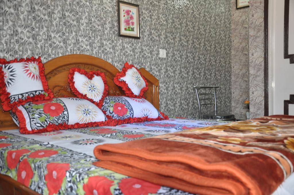 Hotel Pari Джаландхар Екстериор снимка